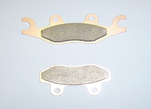 Plaquettes de frein avant AP Racing pour PGO 500 et 600 (le jeu de 4)